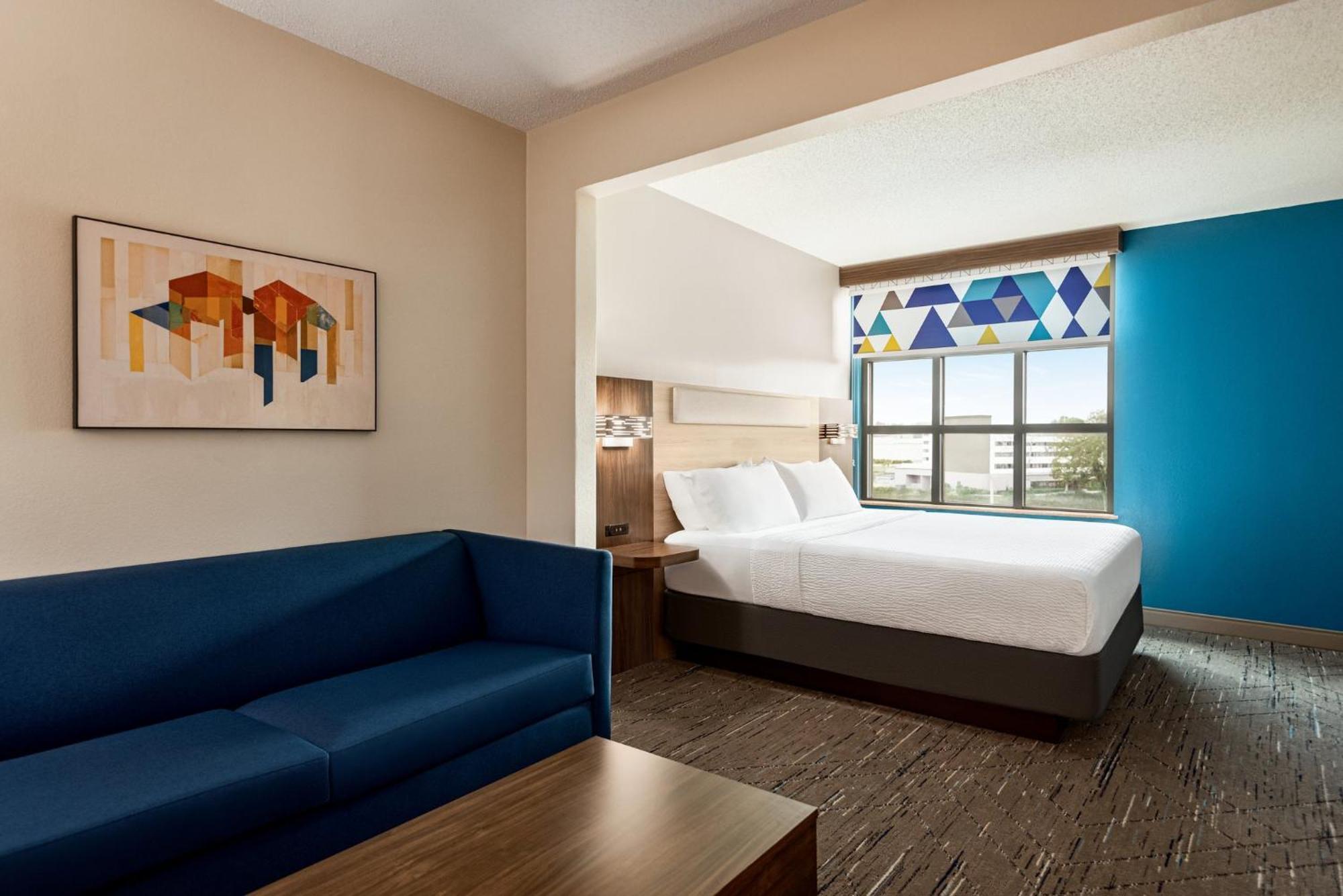 Holiday Inn Express & Suites Mobile West I-10 By Ihg Tillmans Corner Exterior photo